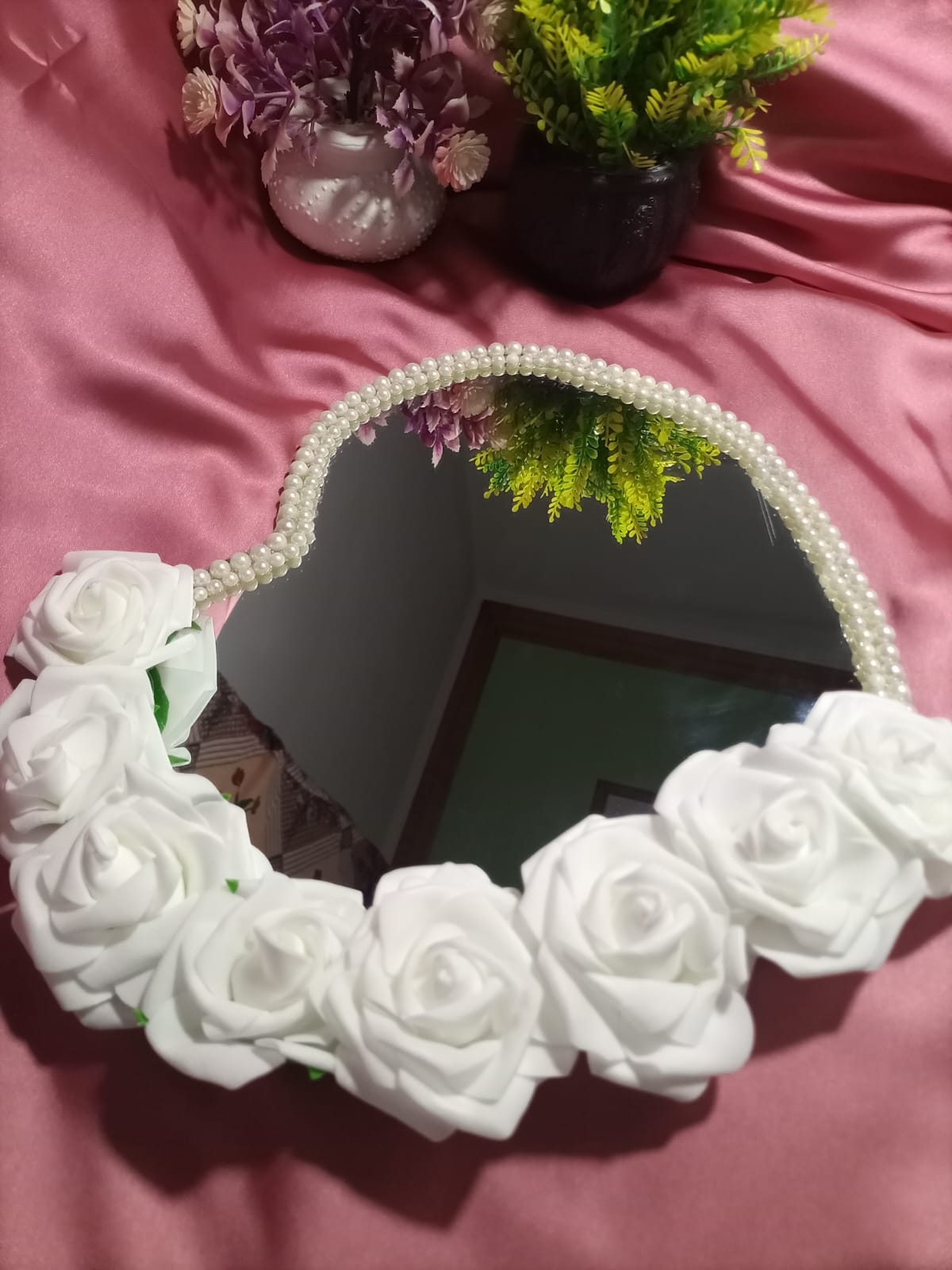 Royal White Heart-Shaped Mun Dikhai Mirror – Wedding Ceremony Mirror