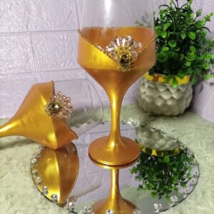 Luxury Handcrafted Gold Decorative Wine Glass Set with Crystal Embellishment